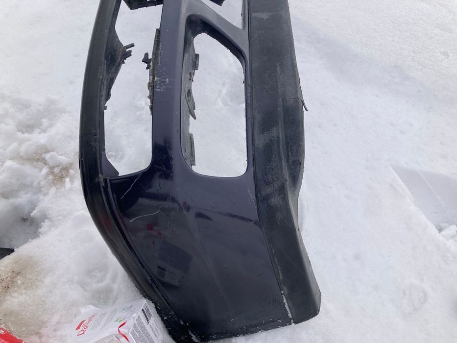 продам бампер перед зад на фольцваген венто в хорошем состояни