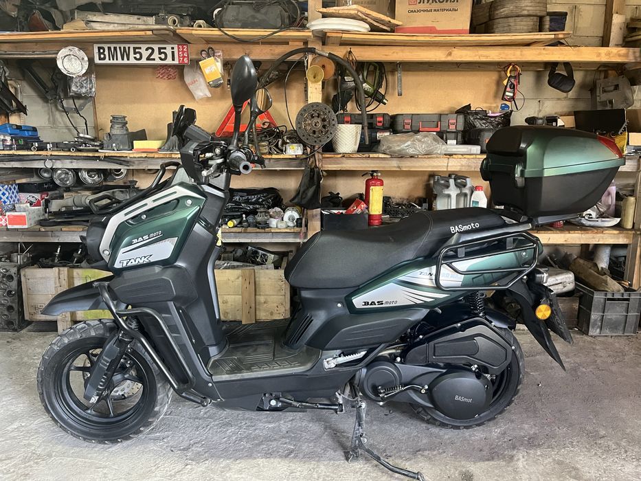 Продам скутер танк 150