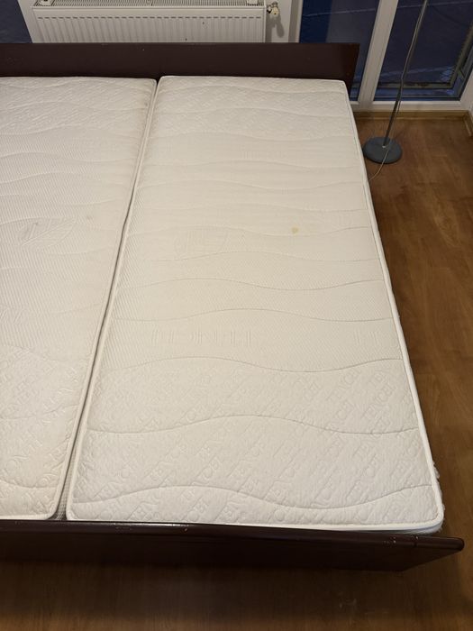 Pat 1.8 x 2 m cu 2 saltele incluse