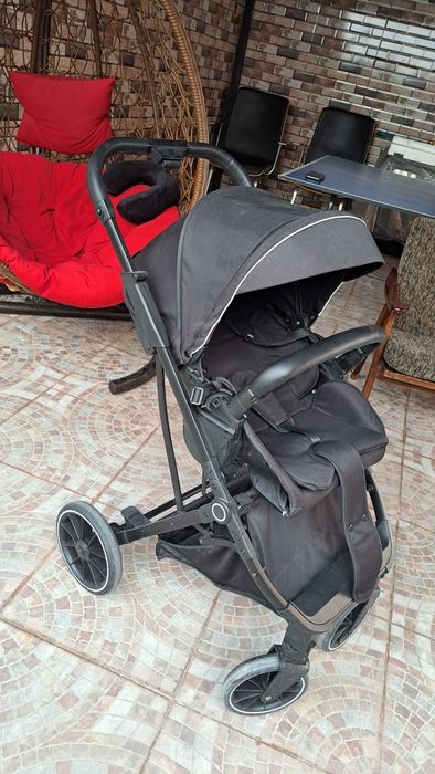 Коляска коляска чёрная