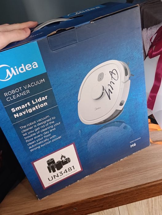 Робот пылесос midea m6