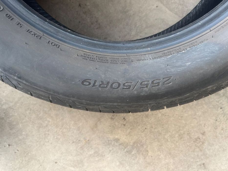 Vând 2 anvelope 255/50/19 hankook de vară ca noi