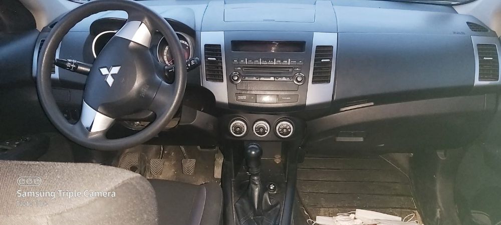 Dezmembrez Mitsubishi Outlander 2.0 diesel an 2008 cod motor BSY