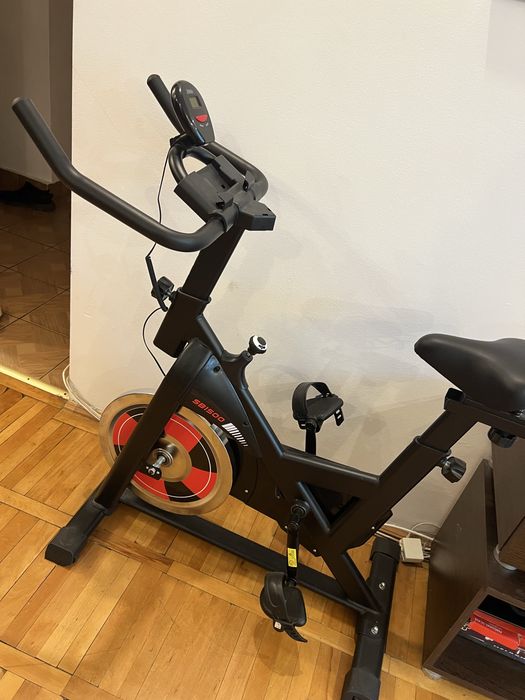 bicicletă de spinning BodyFit SB1500.