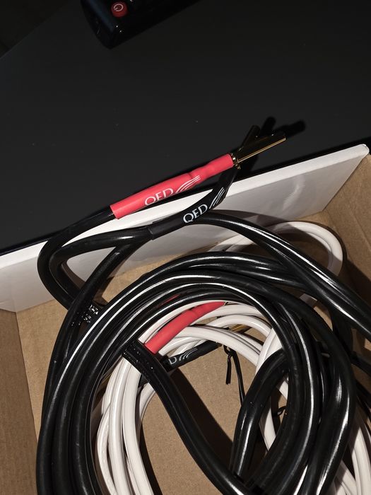 Cabluri Audio Qed Profile 2x2m