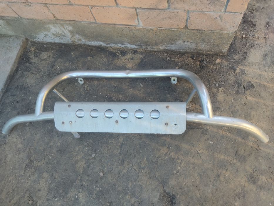 Кенгурятник Caldina