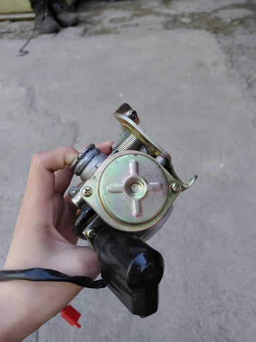 Продам карбюратор на скутер