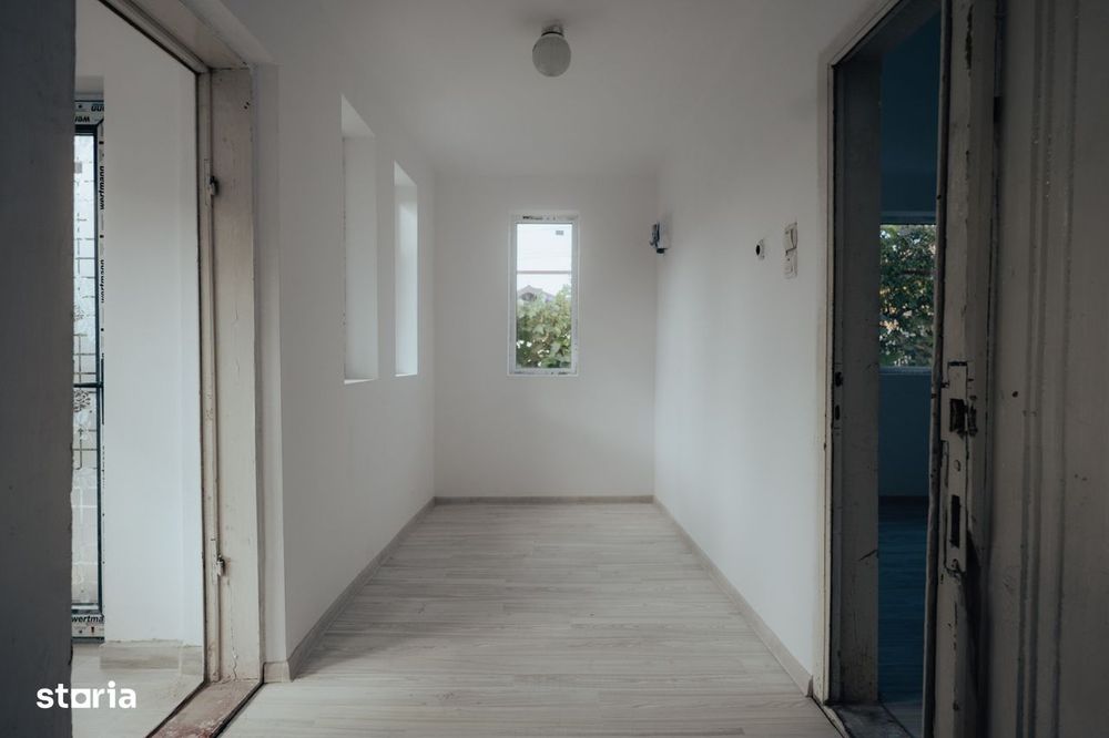 Casa renovata cu teren generos 1186 mp, inconjurata de padure