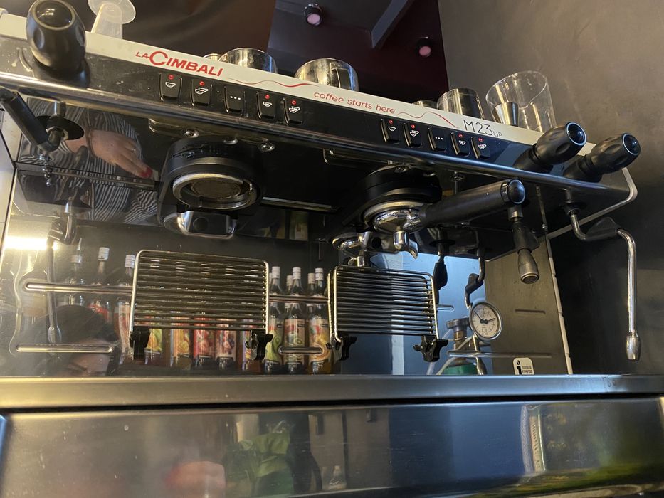 Продам кофемашину la Cimbali M23up