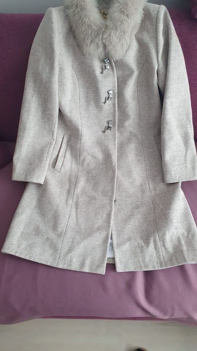 Se vinde palton Rose Mary calitate excelentă