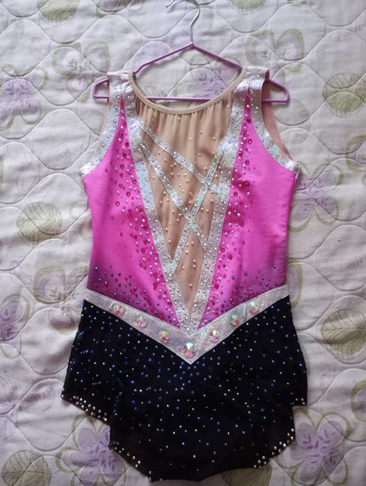 Трика за художествена гимнастика