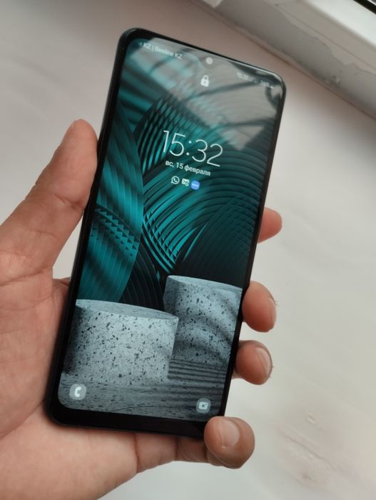 Самсунг а 12 жаксы телефон