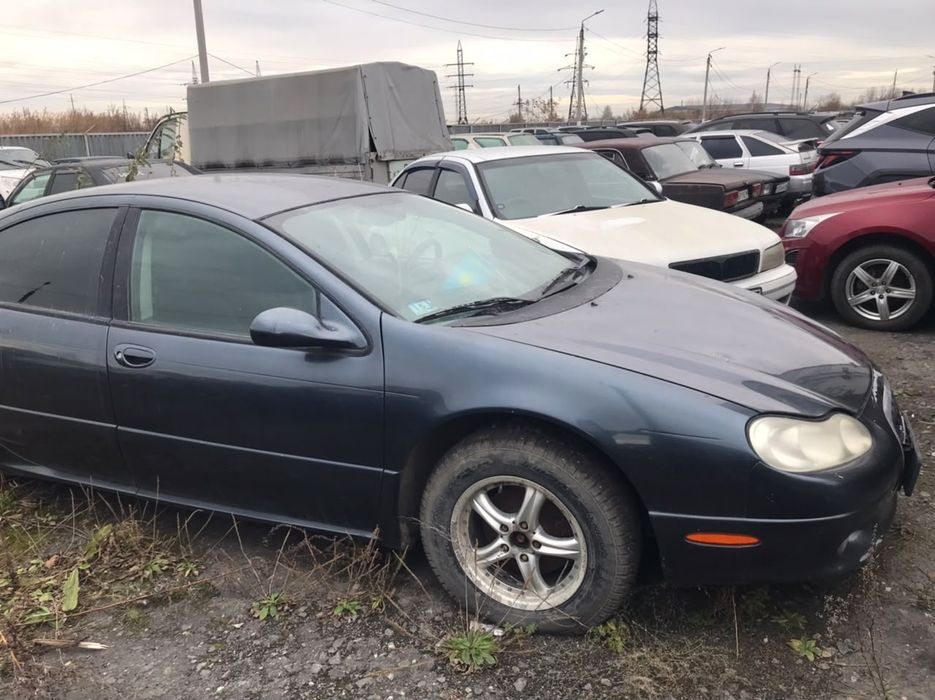Продам машину Крайслер Конкорд 2002