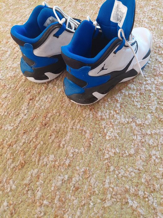 Оригинални джорданки номер 36.5