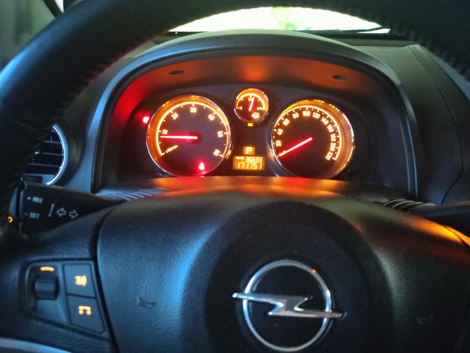 De vânzare sau schimb Opel antara4x4,automat, motorizare 2.2diesel,an