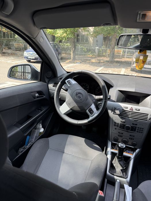 OPEL Astra 2011 — imagine 5