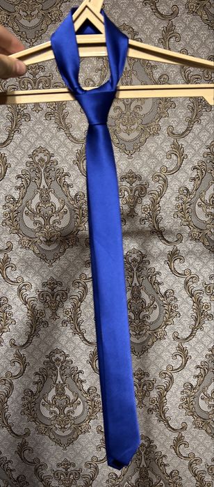 Продам новый галстук и ремень