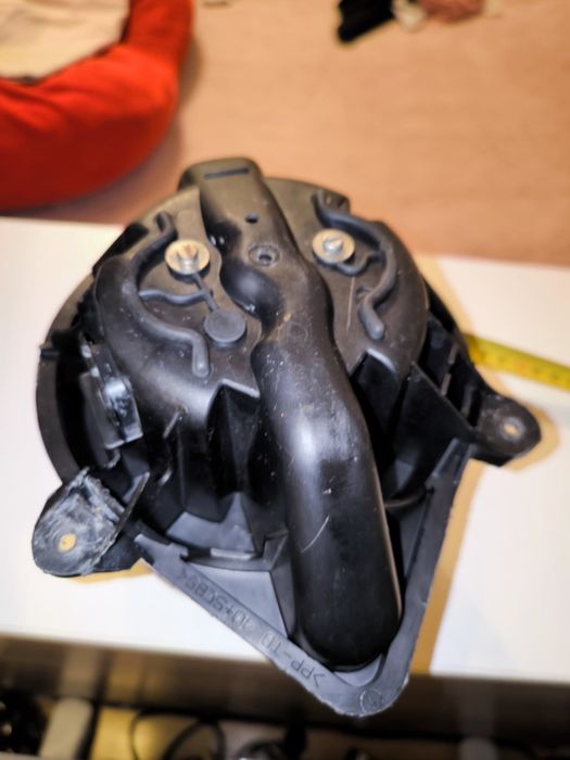 Продавам вентилатор парно климатроник Renault Scenic 1999-2003