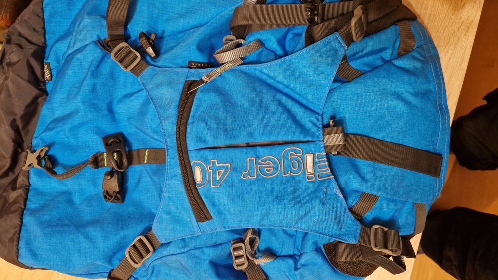 Катерачна раница Ташев Eiger40