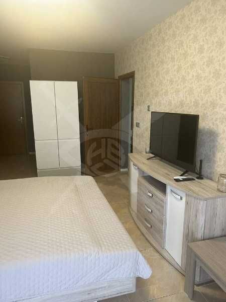 Продава се Тристаен апартамент в к.к. Слънчев бряг - 112 кв.м за 1563 €/кв.м - Снимка #2
