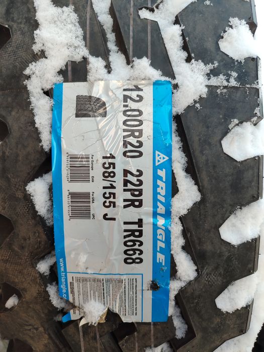 Продам шины TRIANGLE 12/00/R20