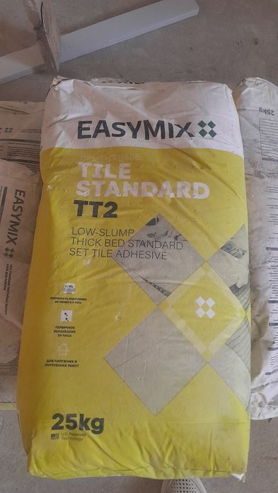 Плиточный клей EASYMIX Tile Standard  TT2