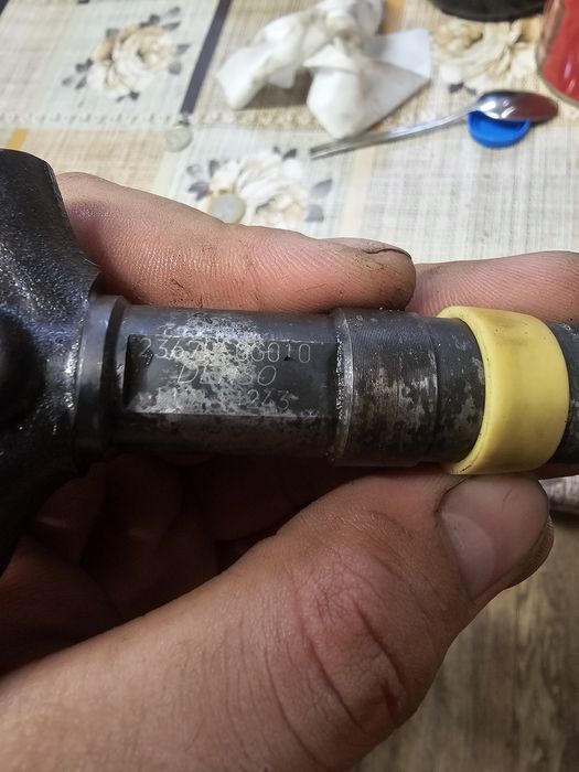 Дюзи за toyota Avensis