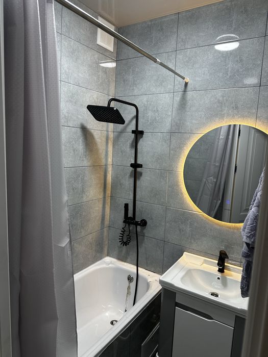 продается 2х комнатная квартира на 3 этаже из 4 рядом с Лавита