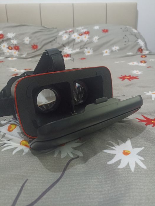 2 perechi ochelari VR