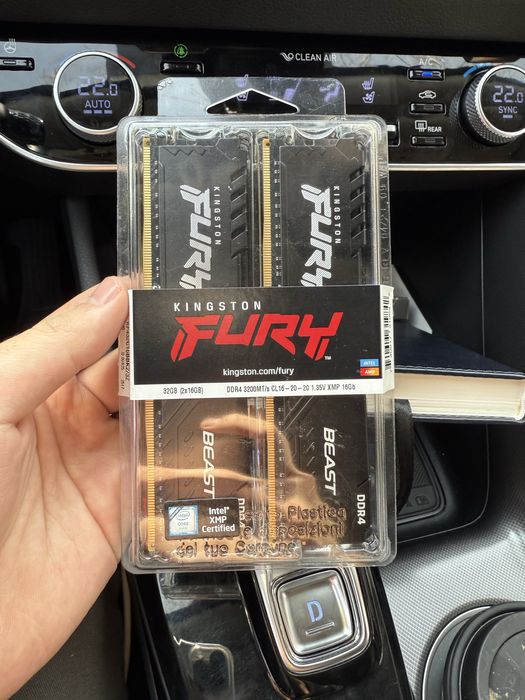 Продам Kingston Fury DDR4 32gb