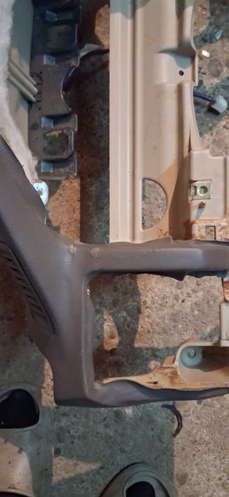 Продам панель на Тойота Прадо 120