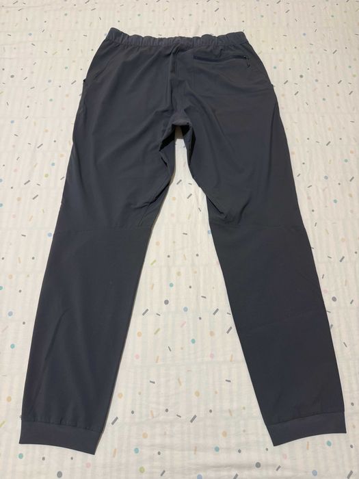 Продавам панталон Patagonia Terrebonne Joggers, Smolder Blue, размер M – отлично състояние