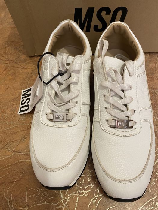 Продам кроссовки MSQ новые