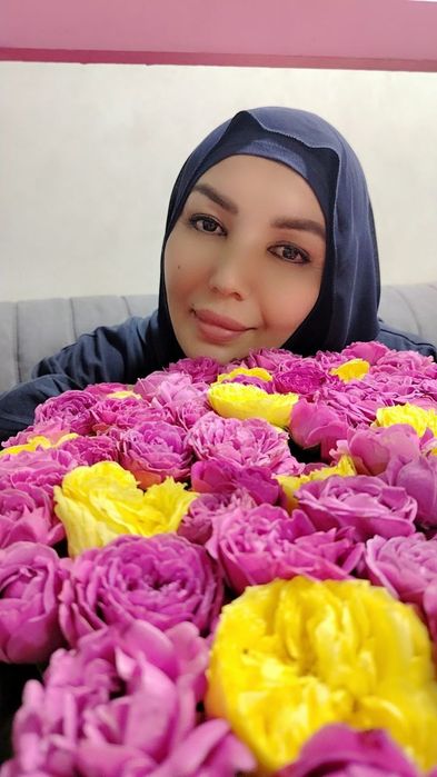 Ayol kishi avto instruktor