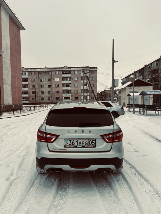 Lada vesta kross