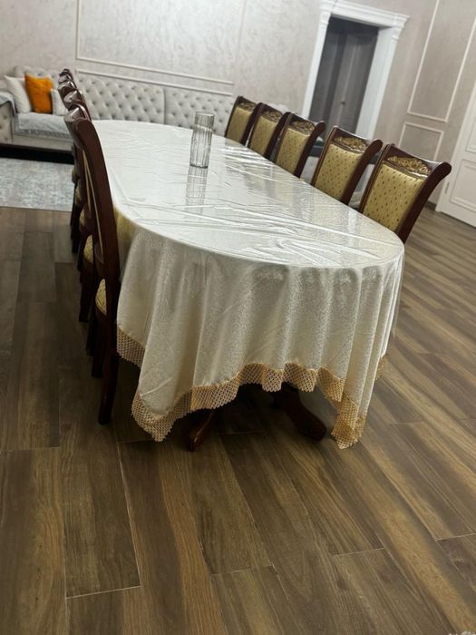 Продам стол со стульями