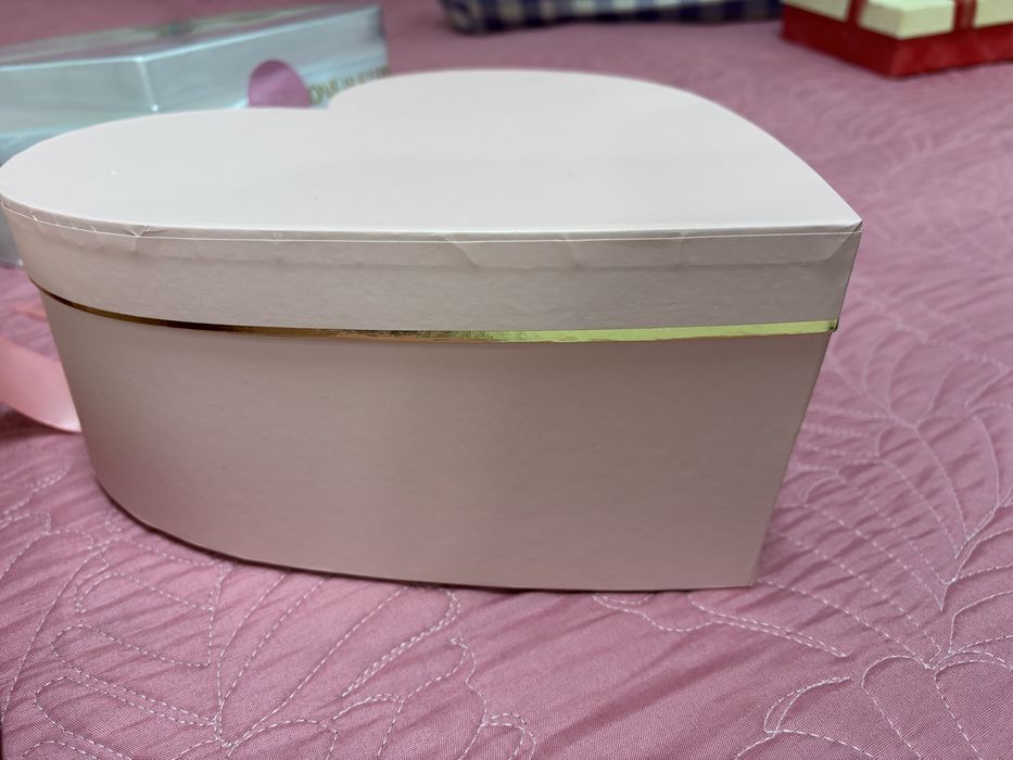 Упаковка, коробка для десертов