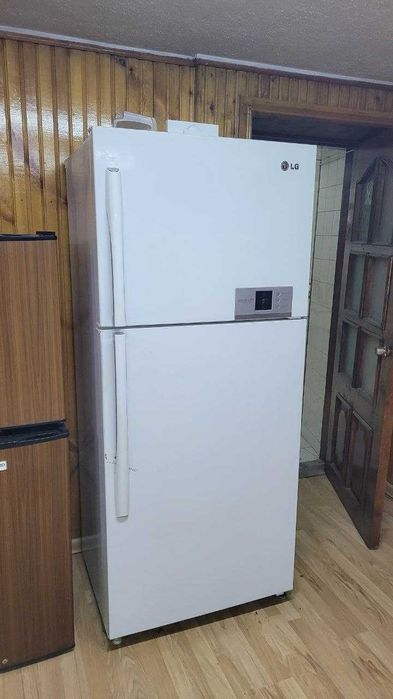 Холодильник LG GR-M562YLQ большой объем no frost