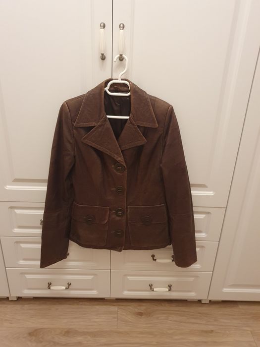 Geaca de piele maro marimea M