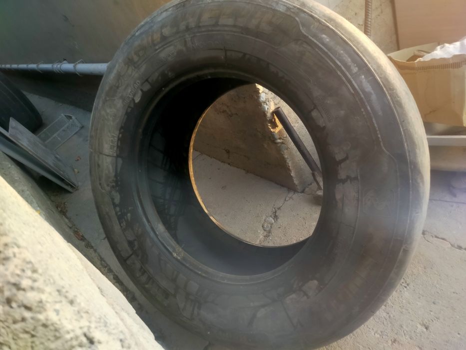 Шина от фуры Вольво