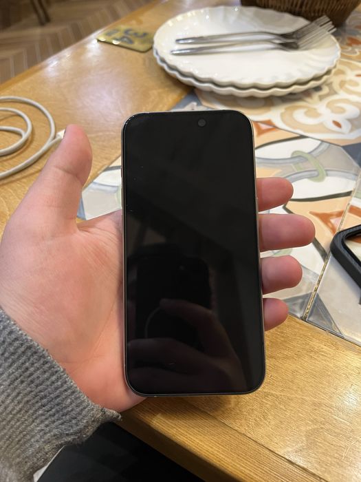 IPhone 15 pro 256гб