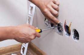 Electrician autorizat