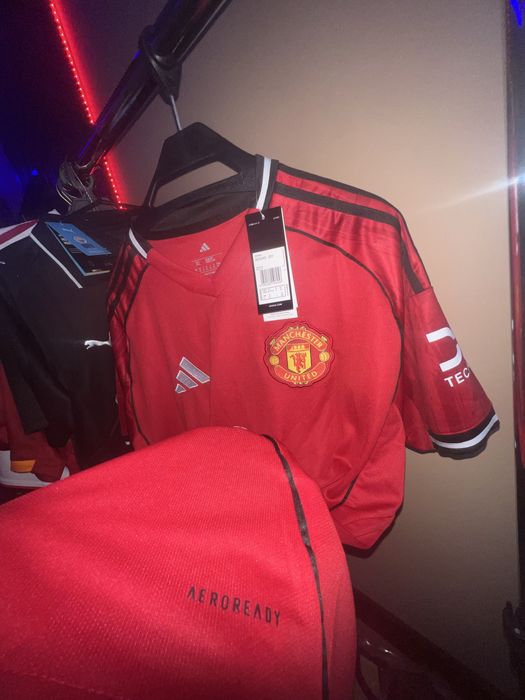 Тениски на Манчестър Юнайтед