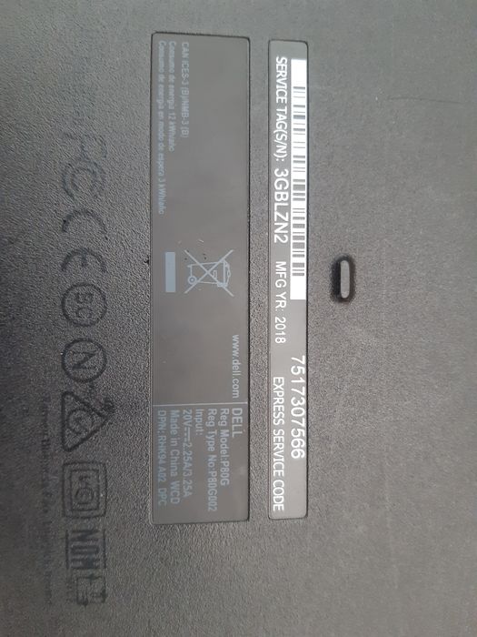 Laptop DELL pentru piese.