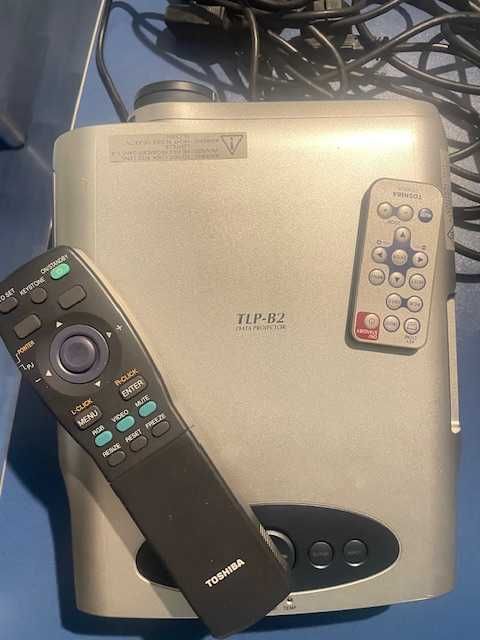 Проектор Тошиба . Работещ