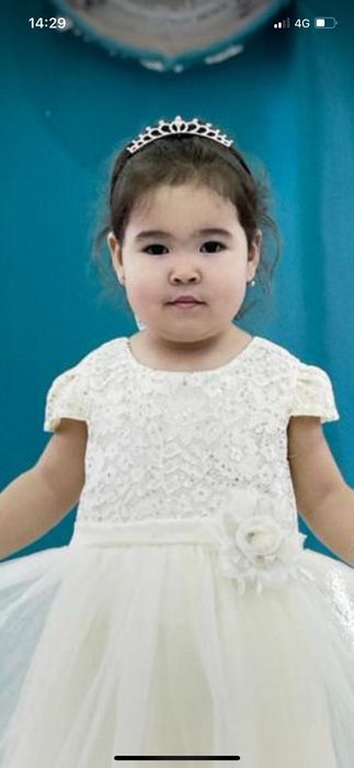 Платье на девочку