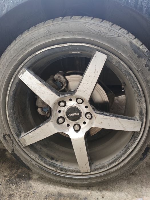 Диски с резиной, R18 Vossen