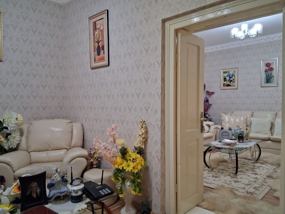 Casă de vânzare URGENT în Zorleni – zonă centrală