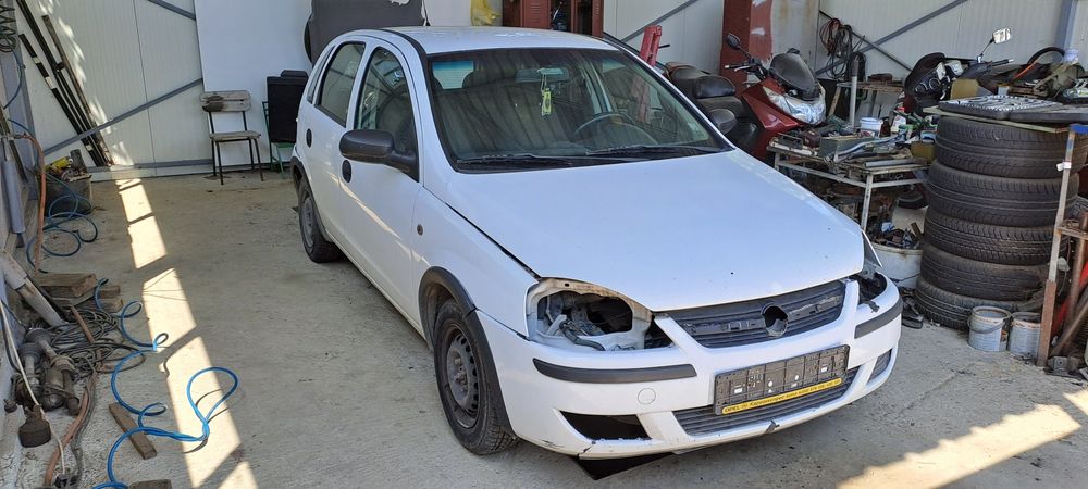 Opel Corsa C Z10XE /Опел Корса ц З10ХЕ на- части