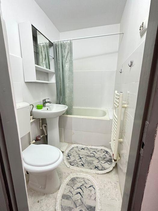 Închiriez apartament 2 camere